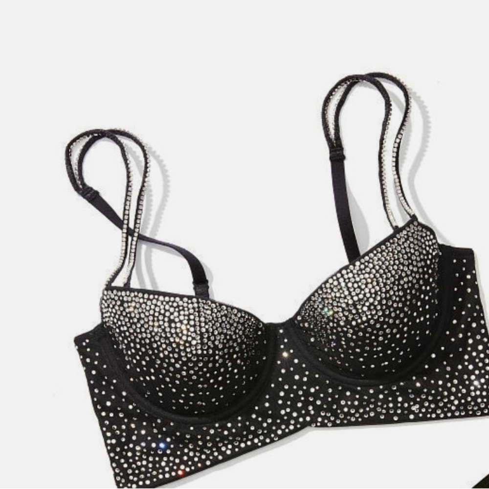 Victoria's Secret Black Fantasy Bra with‎ Swarovski Crystals Limited Edition